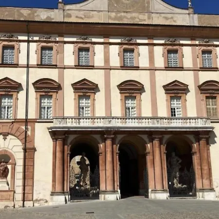 Apartman Il Campanone - Centro - Parcheggio Auto Coperto - Neflix E Amazon Prime *