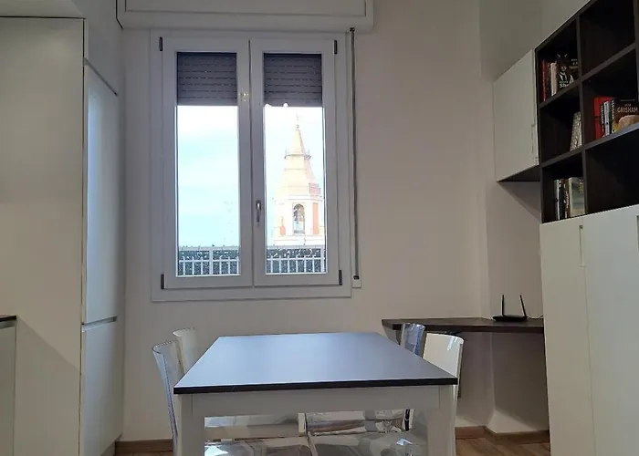 Διαμέρισμα Il Campanone - Centro - Parcheggio Auto Coperto - Neflix E Amazon Prime Σασουόλο
