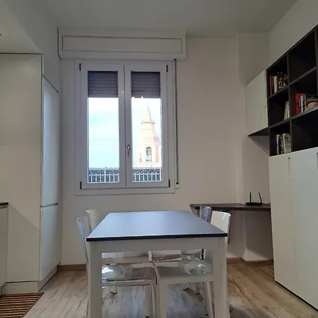 Apartment Il Campanone - Centro - Parcheggio Auto Coperto Sassuolo