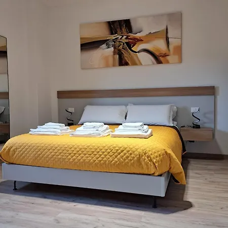 Il Campanone - Centro - Parcheggio Auto Coperto - Neflix E Amazon Prime Apartamento *