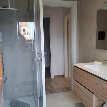 Il Campanone - Centro - Parcheggio Auto Coperto - Neflix E Amazon Prime *