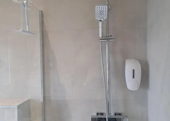 Διαμέρισμα Il Campanone - Centro - Parcheggio Auto Coperto - Neflix E Amazon Prime Σασουόλο