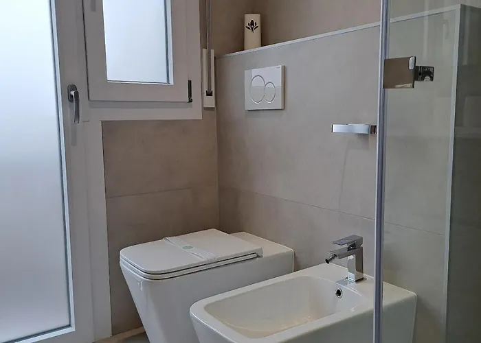 Il Campanone - Centro - Parcheggio Auto Coperto - Neflix E Amazon Prime Appartamento *