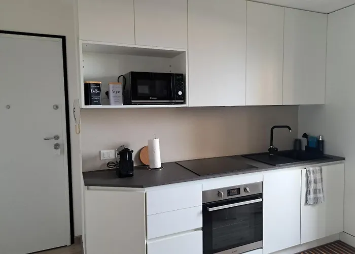 Appartamento Il Campanone - Centro - Parcheggio Auto Coperto - Neflix E Amazon Prime