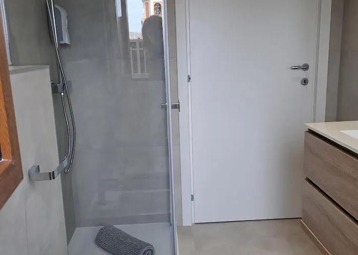 Appartamento Il Campanone - Centro - Parcheggio Auto Coperto - Neflix E Amazon Prime Sassuolo