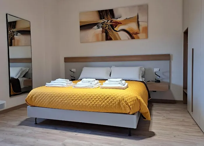 Il Campanone - Centro - Parcheggio Auto Coperto - Neflix E Amazon Prime Διαμέρισμα *