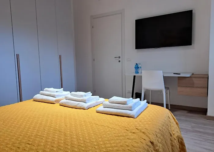 Il Campanone - Centro - Parcheggio Auto Coperto - Neflix E Amazon Prime Διαμέρισμα